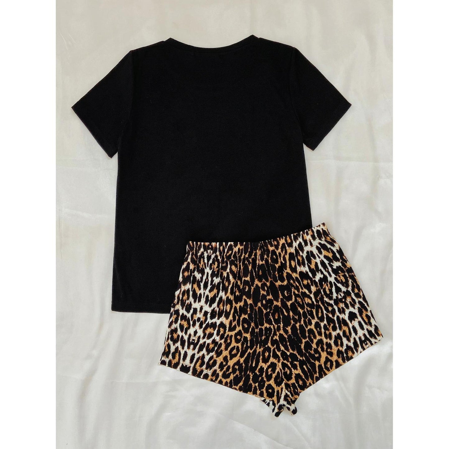 Leopard Print Short Sleeve Pajamas