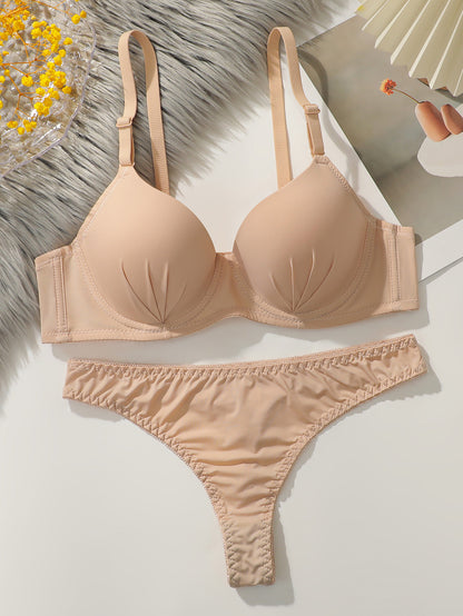 Nude No-Show Set