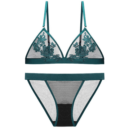 Triangle, no underwire lingerie set